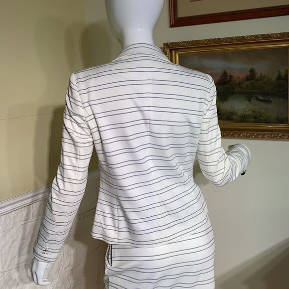 Jules & Leopold Two-Piece Skirt & Jacket Set - Picture 6 of 13